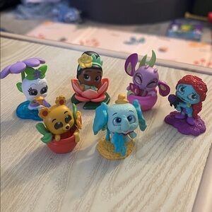 Disney Doorables In Full Bloom Box